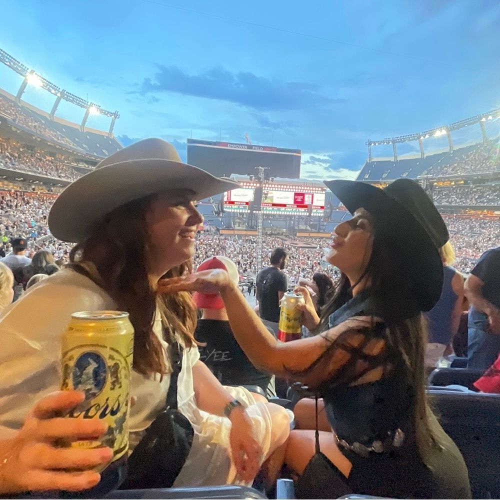Black  cowboy  hat - Picture 7 of 12